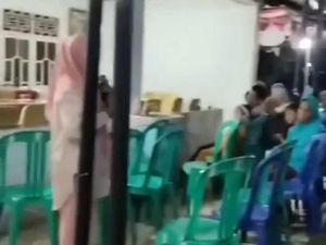 Bawaslu Kaji Dugaan Pelanggaran Cabup Mesuji Pilih Saya Masuk Surga Bawaslu Kaji Dugaan Pelanggaran Cabup Mesuji Pilih Saya Masuk Surga