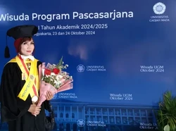 Keren! Meski Punya 3 Pekerjaan, Arfi Lulus S3 Cepat di UGM & Raih IPK 4