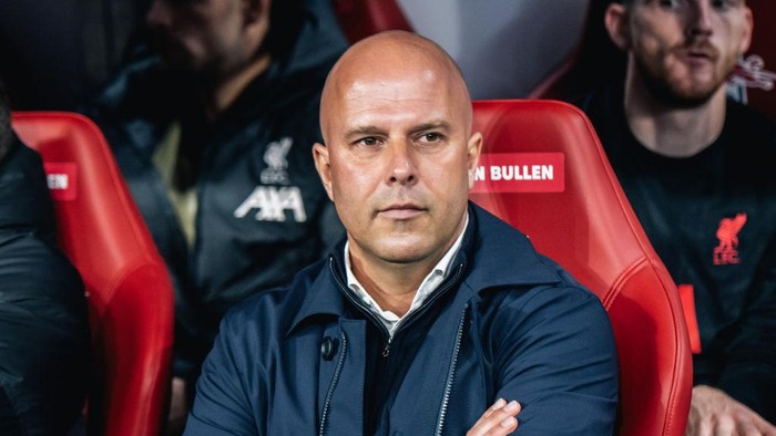 LEIPZIG, GERMANY - OCTOBER 23: Arne Slot, Head Coach of Liverpool FC looks on prior to the the UEFA Champions League match between RB Leipzig and Liverpool at Red Bull Arena on October 23, 2024 in Leipzig, Germany. (Photo by Hesham Elsherif/Anadolu via Getty Images)