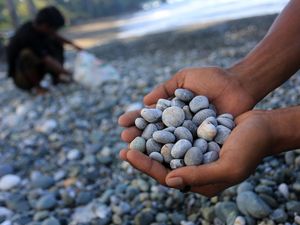 Batu-batu Ini Bisa Jadi Hiasan Lho! Batu-batu Ini Bisa Jadi Hiasan Lho!