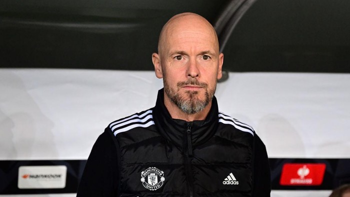 ISTANBUL, TURKIYE - OCTOBER 24: Head coach of Manchester United Erik ten Hag follows the UEFA Europa League week 3 football match between Fenerbahce and Manchester United at Ulker Stadium in Istanbul, Turkiye on October 24, 2024. (Photo by Serhat Cagdas/Anadolu via Getty Images)