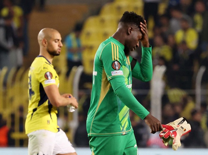 Soccer Football - Europa League - Fenerbahce v Manchester United - Sukru Saracoglu Stadium, Istanbul, Turkey - October 24, 2024
Manchester United's Andre Onana reacts after the match REUTERS/Umit Bektas