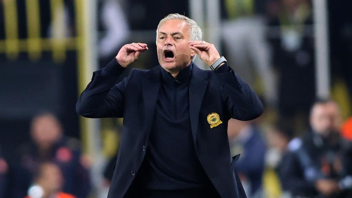Jose Mourinho ISTANBUL, TURKEY - OCTOBER 24: Jose Mourinho, Head Coach of Fenerbahce SK, reacts during the UEFA Europa League 2024/25 League Phase MD3 match between Fenerbahce SK and Manchester United at Fenerbahce Suekrue Saracoglu Spor Kompleksi on October 24, 2024 in Istanbul, Turkey. (Photo by Ahmad Mora - UEFA/UEFA via Getty Images)