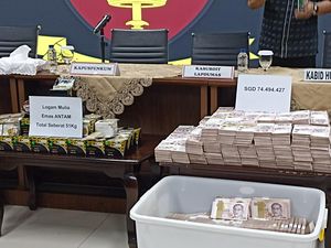 Penyidik Kejagung Kaget Temukan Uang Hampir Rp 1 T di Rumah Eks Pejabat MA