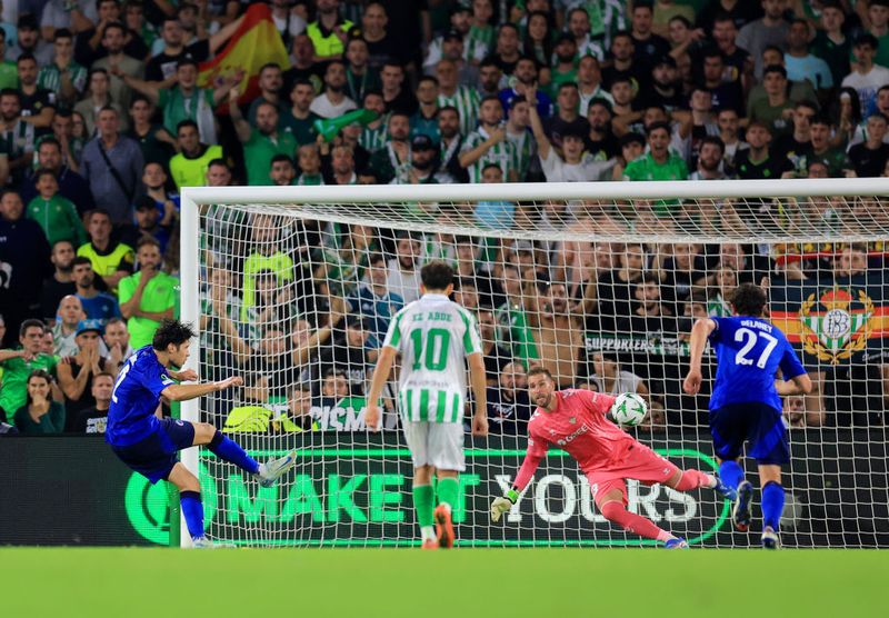 SEVILLE, SPAIN - OCTOBER 24: Kevin Diks of FC Copenhagen scores his team's first goal from a penalty kick during the UEFA Conference League 2024/25 League Phase MD2 match between Real Betis Balompie and F.C. Copenhagen at Estadio Benito Villamarin on October 24, 2024 in Seville, Spain. (Photo by Fran Santiago - UEFA/UEFA via Getty Images)