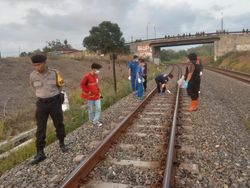 Brak! Pria Asal Magelang Tewas Tertabrak KA 70 Taksaka di Kulon Progo