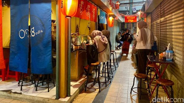 Ini Suasana Pasar Cihapit yang Kini Disesaki Gerai Kuliner