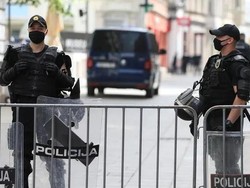 Geger Remaja 14 Tahun di Bosnia Tikam Polisi hingga Tewas