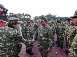 Video: Prabowo Tegaskan Tak Militeristik ke Kabinet saat Retret di Akmil