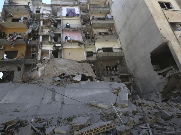 Serangan Udara Israel Hancurkan Apartemen di Lebanon