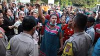 Warga Tolak 152 Imigran Rohingya yang Terdampar di Deli Serdang