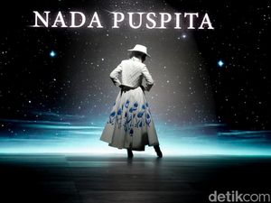 Indah Nada Puspita Rilis Busana Spesial di JFW 2025, Hasil Lukisan Karyanya Indah Nada Puspita Rilis Busana Spesial di JFW 2025, Hasil Lukisan Karyanya