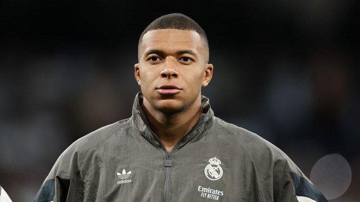 MADRID, SPAIN - OCTOBER 22: Kylian Mbappe of Real Madrid CF looks on during the UEFA Champions League 2024/25 League Phase MD3 match between Real Madrid C.F. and Borussia Dortmund at Estadio Santiago Bernabeu on October 22, 2024 in Madrid, Spain. (Photo by Florencia Tan Jun - UEFA/UEFA via Getty Images)