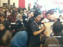 Pendukung Nyaris Ricuh Saat Paslon Pilkada Makassar Paparkan Visi Misi