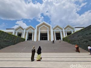 Pembangunan Kelar, Masjid Agung Jateng di Magelang Resmi Dimanfaatkan Pembangunan Kelar, Masjid Agung Jateng di Magelang Resmi Dimanfaatkan