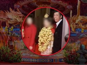Pernikahan Mewah, Pengantin Wanita Bak Toko Emas Berjalan Pernikahan Mewah, Pengantin Wanita Bak Toko Emas Berjalan