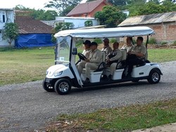 Prabowo Cek Dapur Satuan Makan Bergizi di Magelang di Sela Retreat