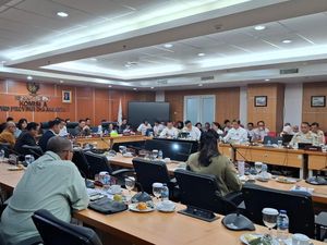 Dinas Gulkarmat Jakarta Bentuk 12.762 Relawan Bantu Kerja Petugas Damkar