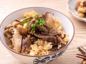 Resep Nasi Masak Daging dan Jamur, Menu Praktis Untuk Bekal Resep Nasi Masak Daging dan Jamur, Menu Praktis Untuk Bekal