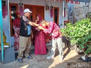 Penuh Haru, Siswa SMA di Pasuruan Korban Bullying Berangkat Umrah Gratis Penuh Haru, Siswa SMA di Pasuruan Korban Bullying Berangkat Umrah Gratis