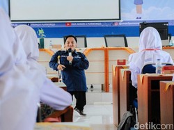 Kisah Pemuda Difabel Ahmad Luthfi Khakim, Sukses Berbisnis-Jadi Motivator