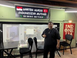 Berawal Jadi Pengasuh, Wanita Asal Tegal Ini Sukses Bisnis Warteg di Turki Berawal Jadi Pengasuh, Wanita Asal Tegal Ini Sukses Bisnis Warteg di Turki