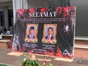 Karangan Bunga Sindiran untuk Prabowo-Gibran Bikin BEM FISIP Unair Dibekukan Karangan Bunga Sindiran untuk Prabowo-Gibran Bikin BEM FISIP Unair Dibekukan