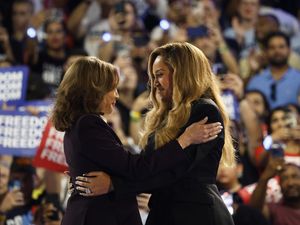 Kamala Harris Dapat Dukungan dari Beyonce di Pilpres AS Kamala Harris Dapat Dukungan dari Beyonce di Pilpres AS