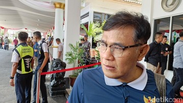 Budiman Sudjatmiko Bantah Kabinet Bersembunyi di Benteng Militer