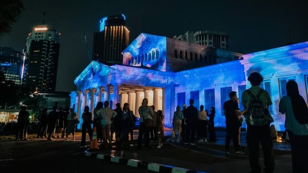 Cantiknya Museum Nasional Kala Malam Hari