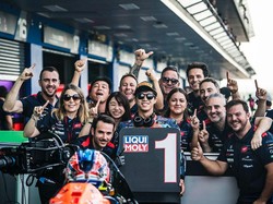 Pebalap Jepang Ai Ogura Kunci Gelar Juara Dunia Moto2