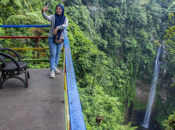 Curug Pelangi Cimahi, Salah Satu Air Terjun Tertinggi di Jabar