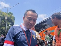 Mensesneg Prasetyo Ungkap Alasan Anggota Kabinet Pakai Baju Safari di Retreat