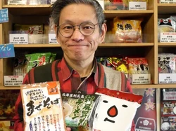 Pria Ini Habiskan 30 Ribu Cup Mi Instan dalam 30 Tahun