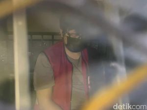 Ronald Tannur Dieksekusi dari Rumahnya di Surabaya Ronald Tannur Dieksekusi dari Rumahnya di Surabaya