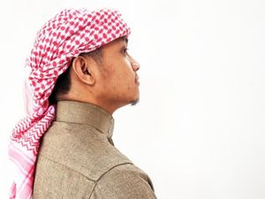 Hukum Memakai Sorban (Imamah) bagi Orang Awam di Indonesia, Apakah Sunnah? Hukum Memakai Sorban (Imamah) bagi Orang Awam di Indonesia, Apakah Sunnah?