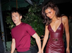 Overprotektif, Tom Holland Sering Cek Berita tentang Zendaya di Google