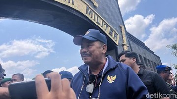 Sirine Bangun Tidur dan Makan: Pengalaman Unik Otto Hasibuan di Retreat