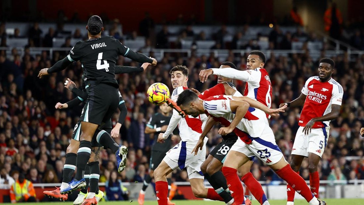 Arsenal ungguli Liverpool 2-1 di babak pertama (Action Images via Reuters/Peter Cziborra)