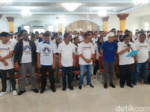 Dukungan Buruh Karawang untuk Pasangan Aep-Maslani Dukungan Buruh Karawang untuk Pasangan Aep-Maslani