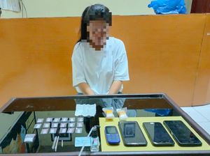Polsek Sape Tangkap IRT Saat Jual Sabu Polsek Sape Tangkap IRT Saat Jual Sabu
