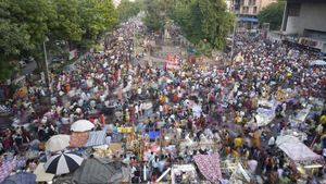 Jelang Diwali, Pasar India Dipadati Pembeli