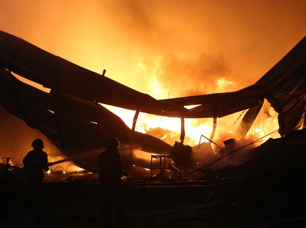 Gudang Beserta Isinya di Kota Tangerang Ludes Terbakar