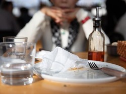 Sebaiknya Jangan Lakukan 5 Hal Ini Setelah Makan, Ini Risikonya