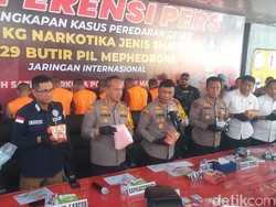 Polrestabes Makassar Ungkap 30 Kg Sabu-8 Ribu Pil Jaringan Internasional