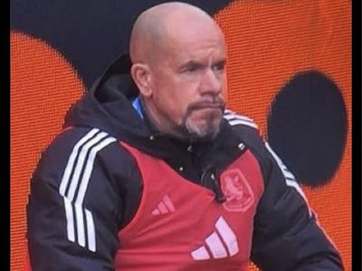 Meme MU Makin Terpuruk, Tetap Pertahankan Erik ten Hag?