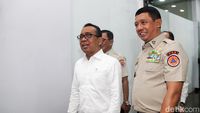 Menko Pratikno Bahas Mitigasi Bencana di Kantor BNPB