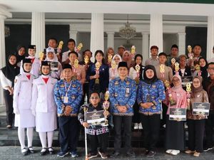Puluhan Pemuda Purworejo Berprestasi Raih Penghargaan di Hari Sumpah Pemuda Puluhan Pemuda Purworejo Berprestasi Raih Penghargaan di Hari Sumpah Pemuda