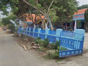 Heboh 10 Murid SMPN 2 Kare Madiun Kesurupan Heboh 10 Murid SMPN 2 Kare Madiun Kesurupan