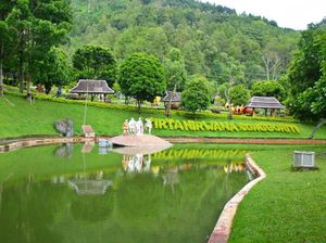 6 Rekomendasi Wisata Air Panas di Jatim untuk Long Weekend 6 Rekomendasi Wisata Air Panas di Jatim untuk Long Weekend